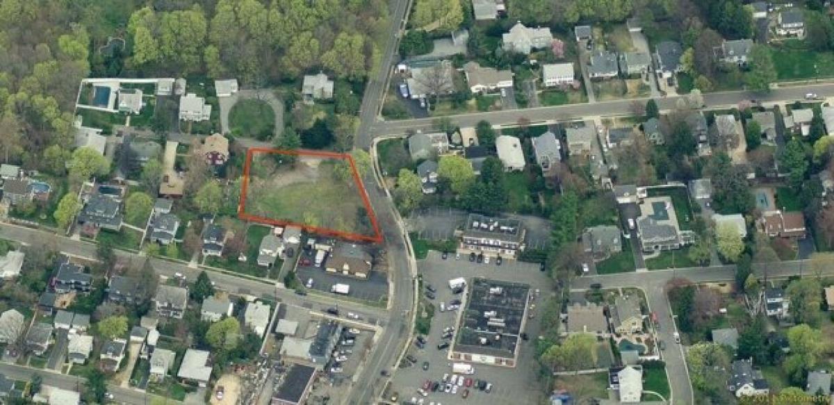 Picture of Residential Land For Sale in Locust Valley, New York, United States