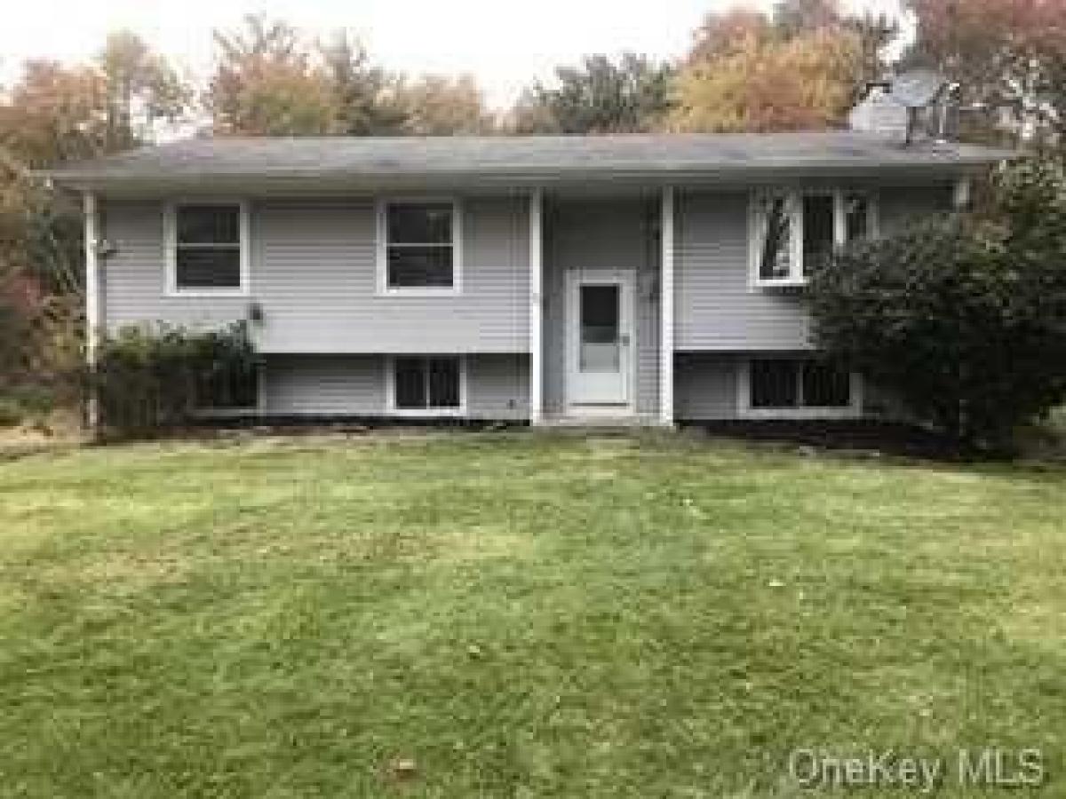 Picture of Home For Sale in Hyde Park, New York, United States