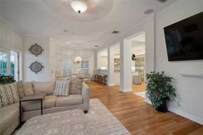 Home For Sale in Apollo Beach, Florida