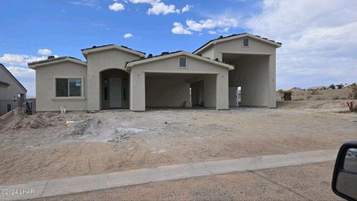 Picture of Home For Sale in Fort Mohave, Arizona, United States