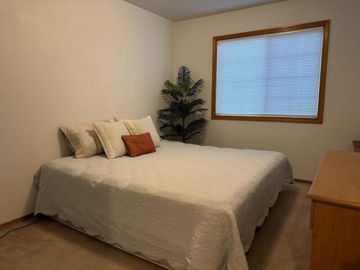 Picture of Home For Sale in Prineville, Oregon, United States