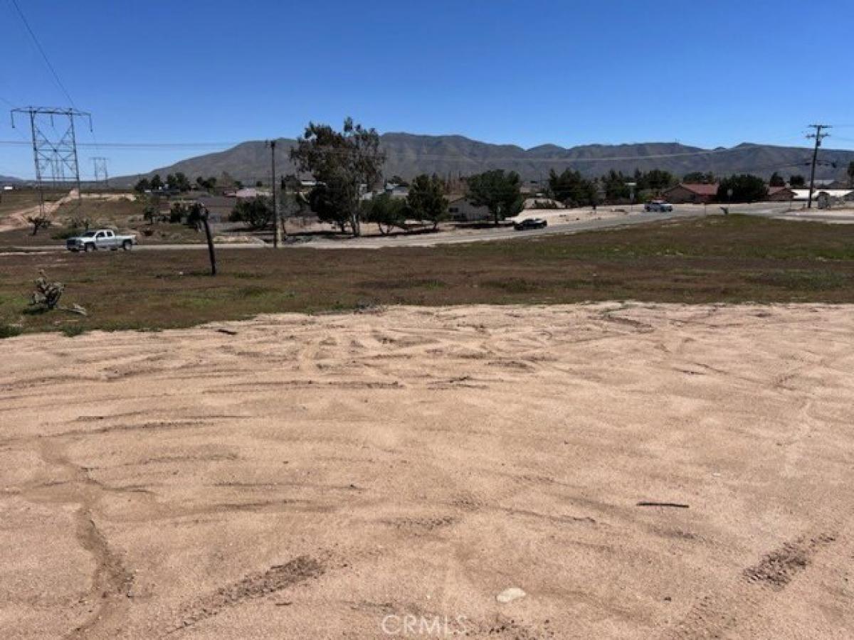 Picture of Residential Land For Sale in Hesperia, California, United States