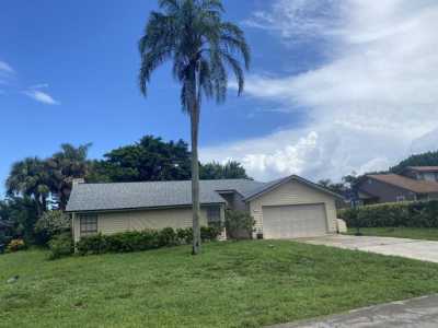 Home For Sale in Hobe Sound, Florida