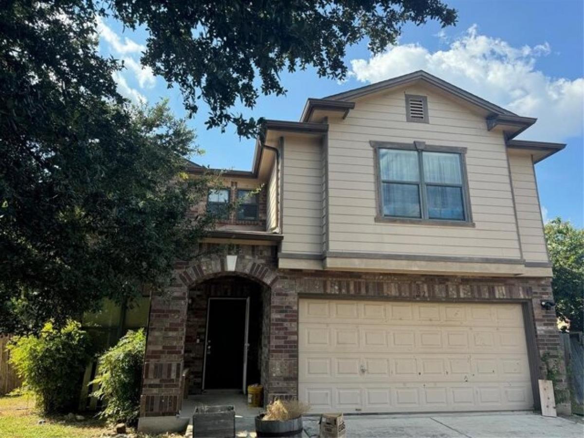 Picture of Home For Sale in Kyle, Texas, United States