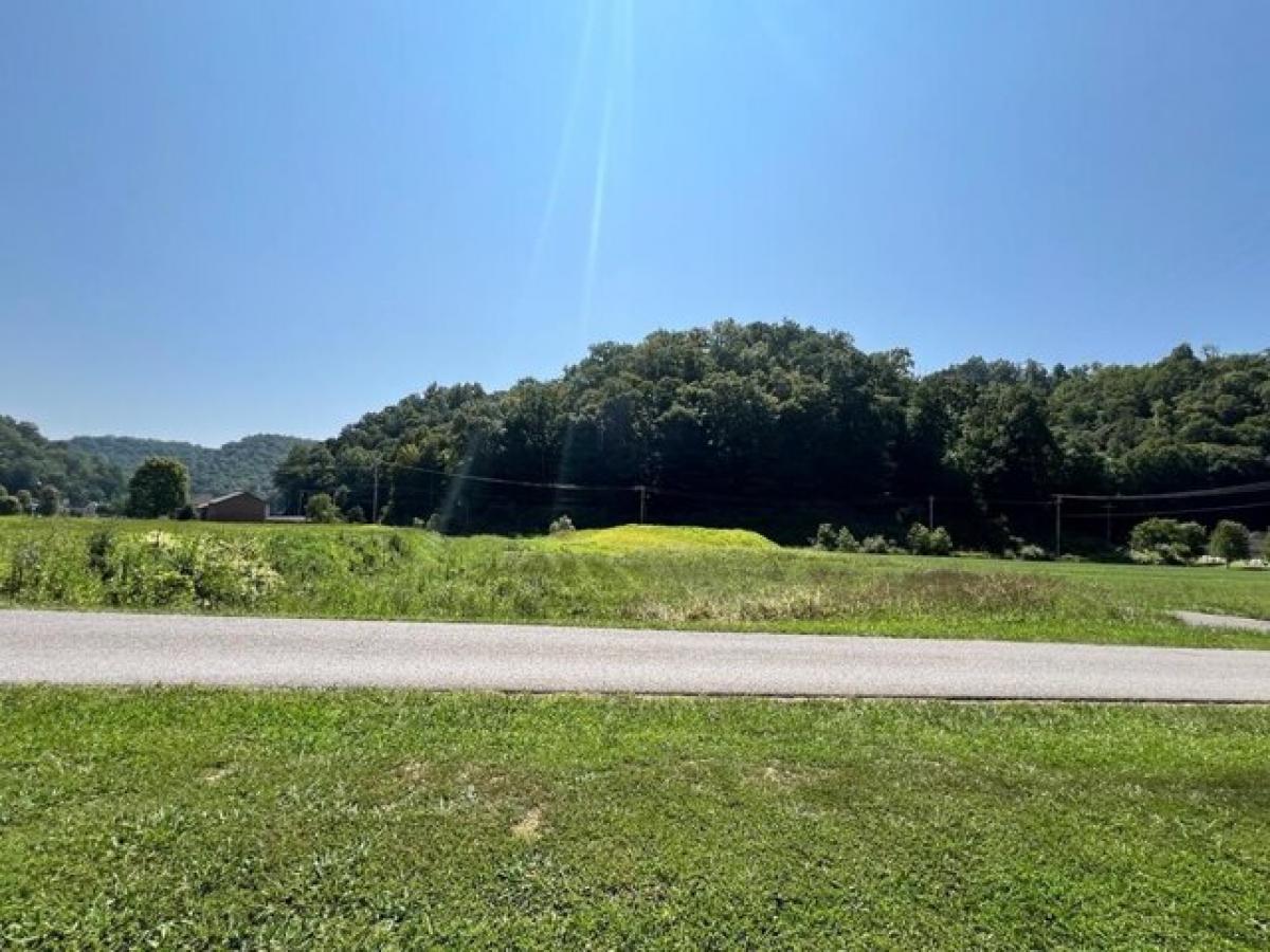 Picture of Residential Land For Sale in Pikeville, Kentucky, United States