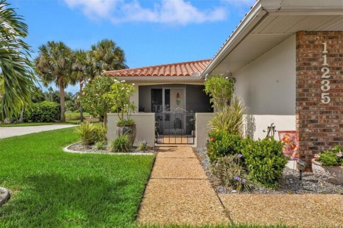 Picture of Home For Sale in Lake Suzy, Florida, United States