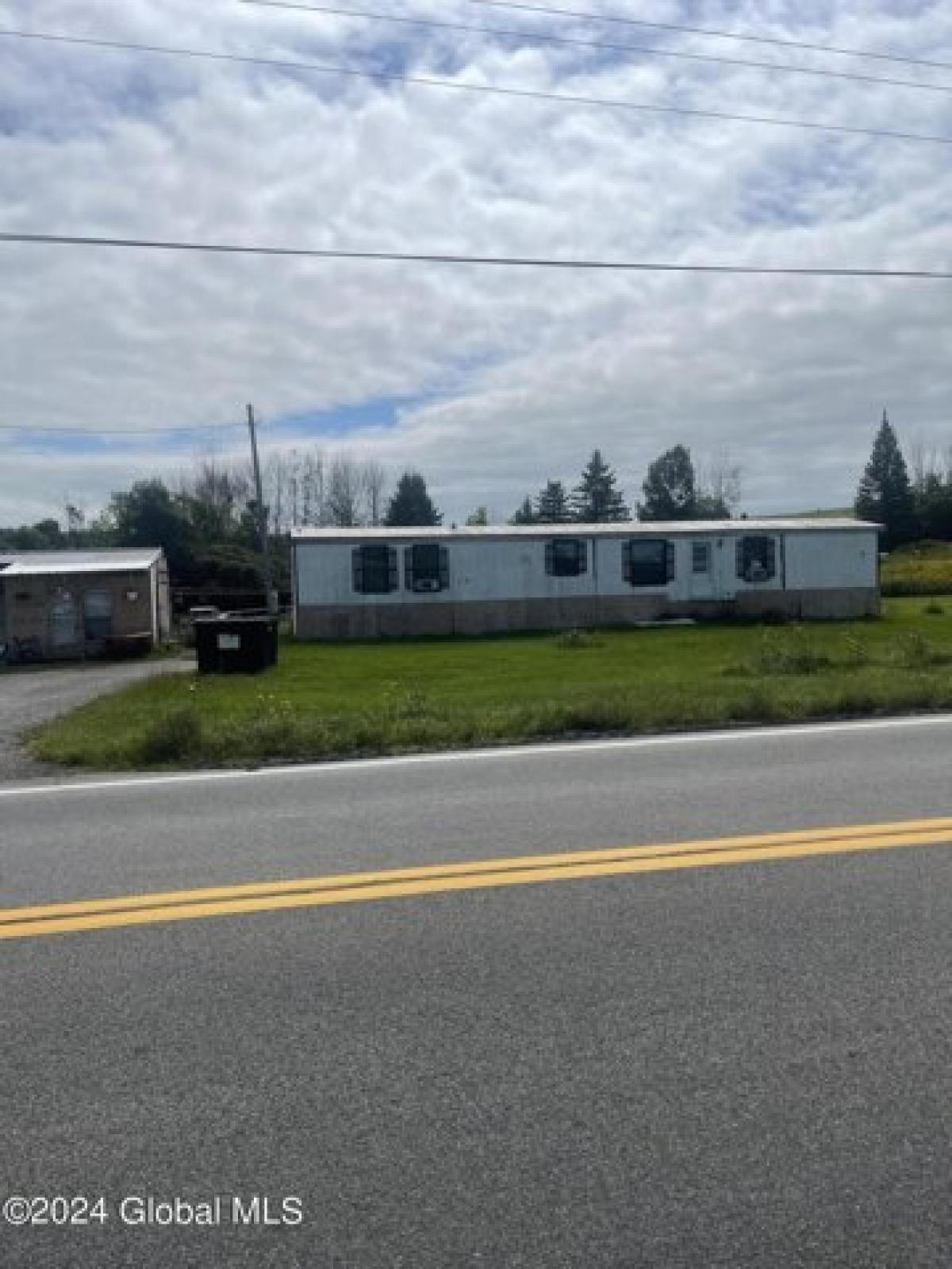 Picture of Home For Sale in Fort Plain, New York, United States