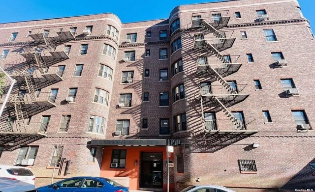 Picture of Apartment For Rent in Elmhurst, New York, United States