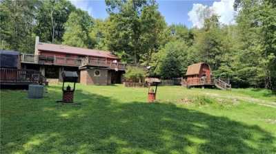 Home For Sale in Farmington, Pennsylvania