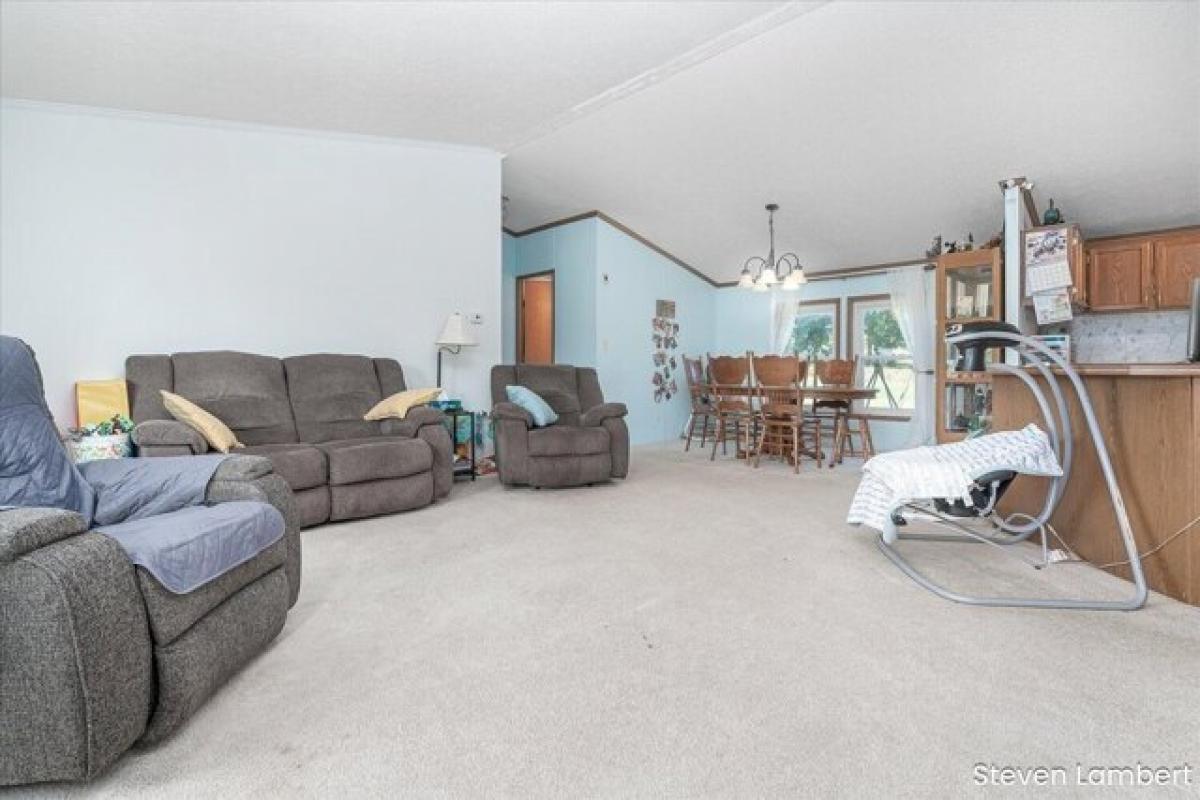 Picture of Home For Sale in Delton, Michigan, United States