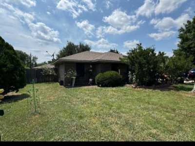 Home For Sale in Sanger, Texas