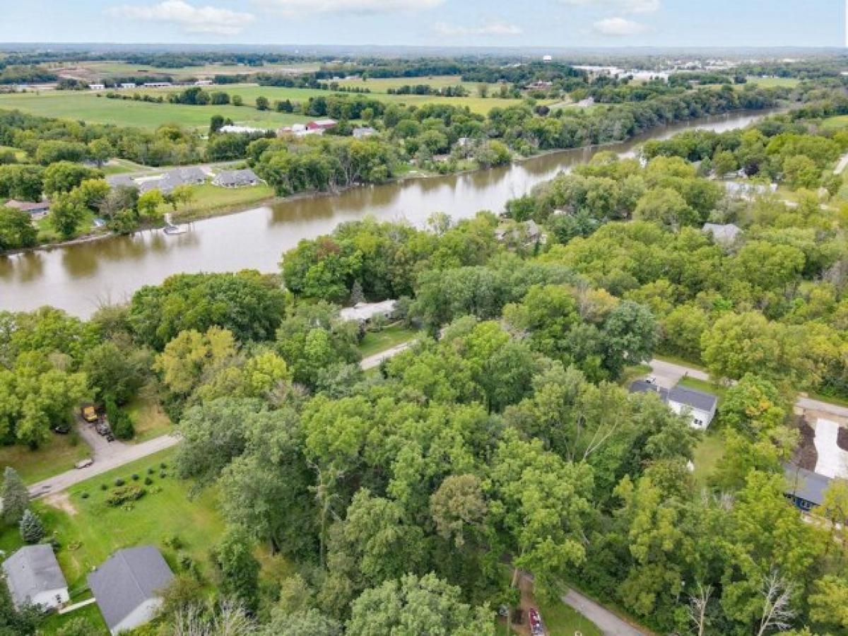 Picture of Residential Land For Sale in Jefferson, Wisconsin, United States