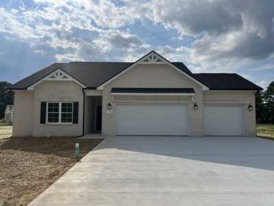 Home For Sale in Manchester, Tennessee