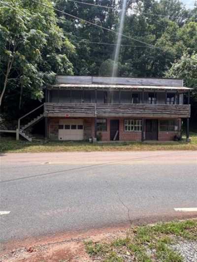 Home For Sale in Lenoir, North Carolina