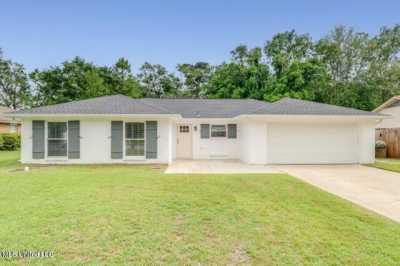 Home For Rent in Ocean Springs, Mississippi