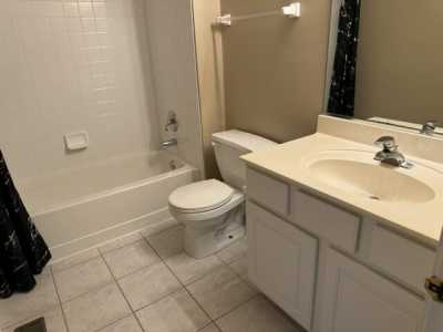 Home For Rent in Glen Ellyn, Illinois