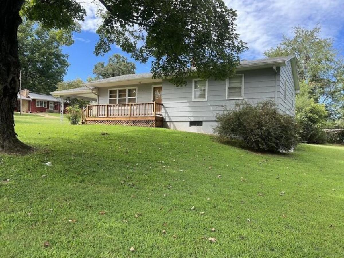 Picture of Home For Sale in Mammoth Spring, Arkansas, United States