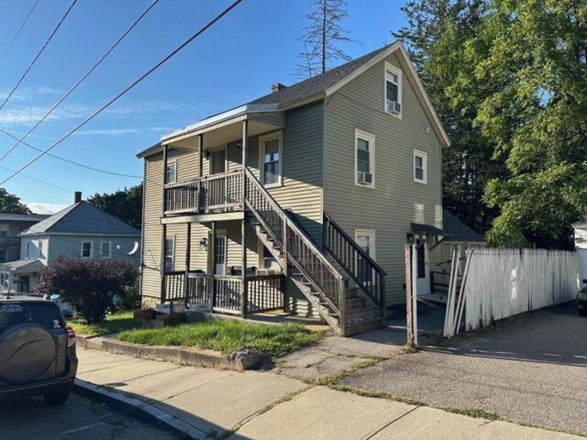 Picture of Home For Sale in Southbridge, Massachusetts, United States