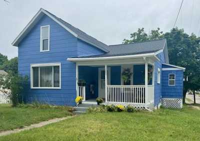 Home For Sale in Manistee, Michigan