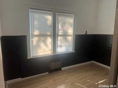 Home For Rent in Middle Village, New York