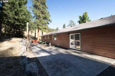 Home For Sale in Cove, Oregon