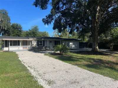 Home For Sale in Fruitland Park, Florida