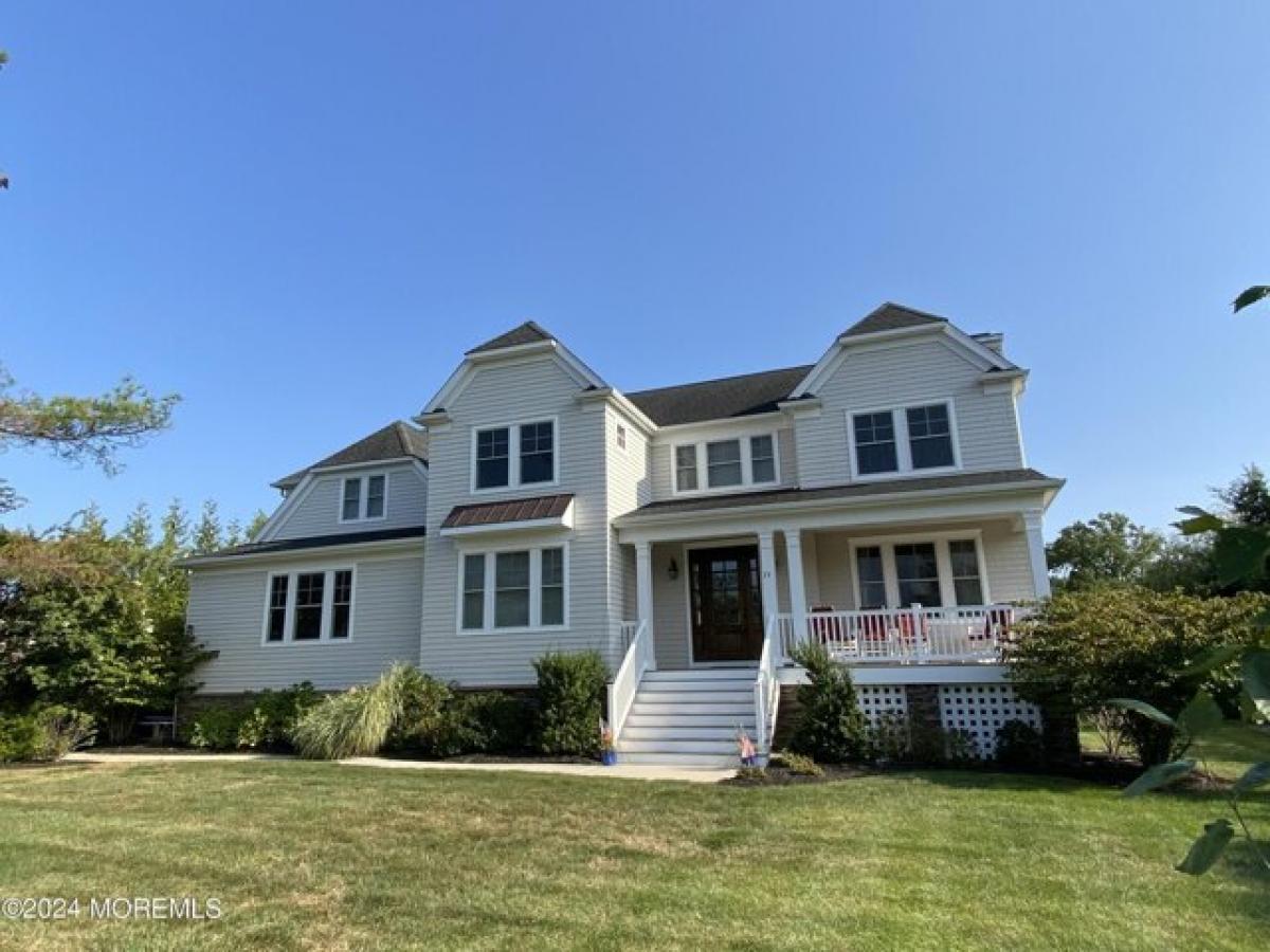 Picture of Home For Sale in Little Silver, New Jersey, United States