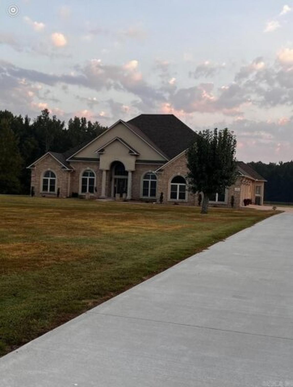 Picture of Home For Sale in Ward, Arkansas, United States