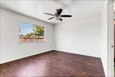 Home For Sale in Tulare, California