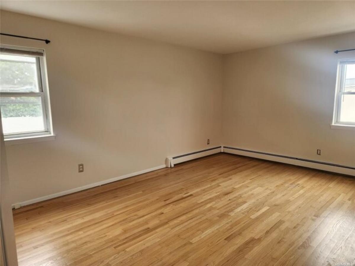 Picture of Apartment For Rent in Massapequa, New York, United States