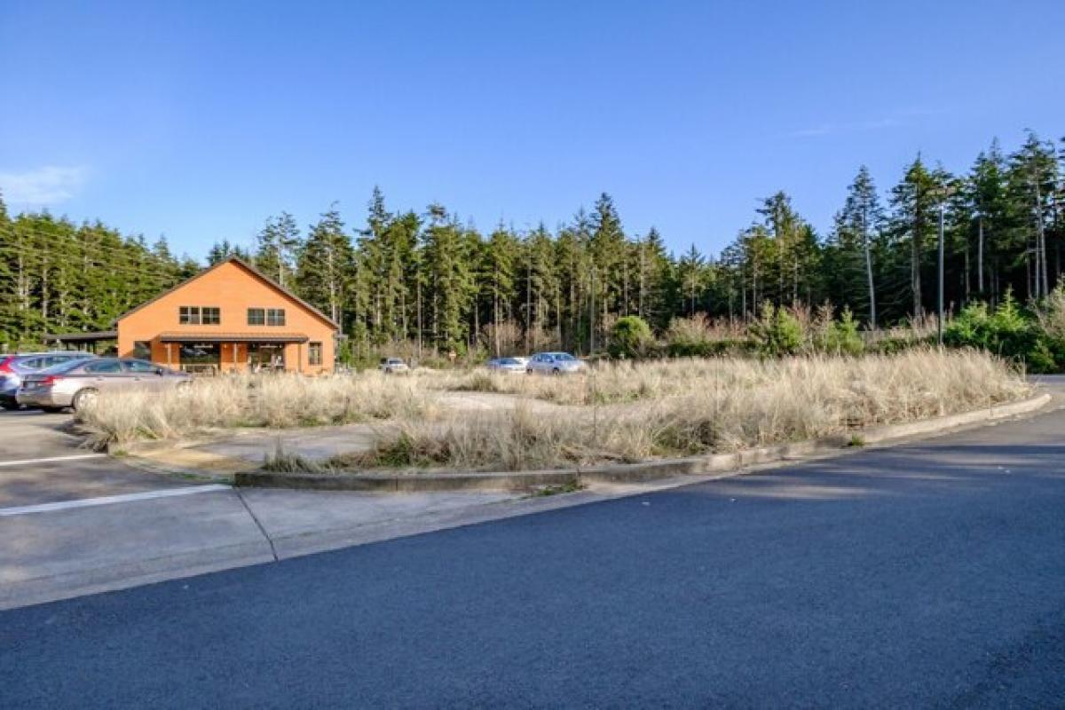 Picture of Residential Land For Sale in Newport, Oregon, United States