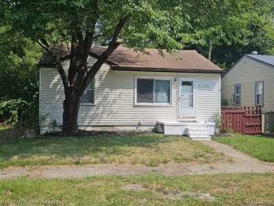 Home For Rent in Redford, Michigan