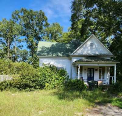 Home For Sale in Leakesville, Mississippi