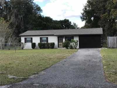 Home For Sale in Lake Panasoffkee, Florida