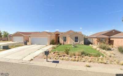 Home For Sale in Los Lunas, New Mexico