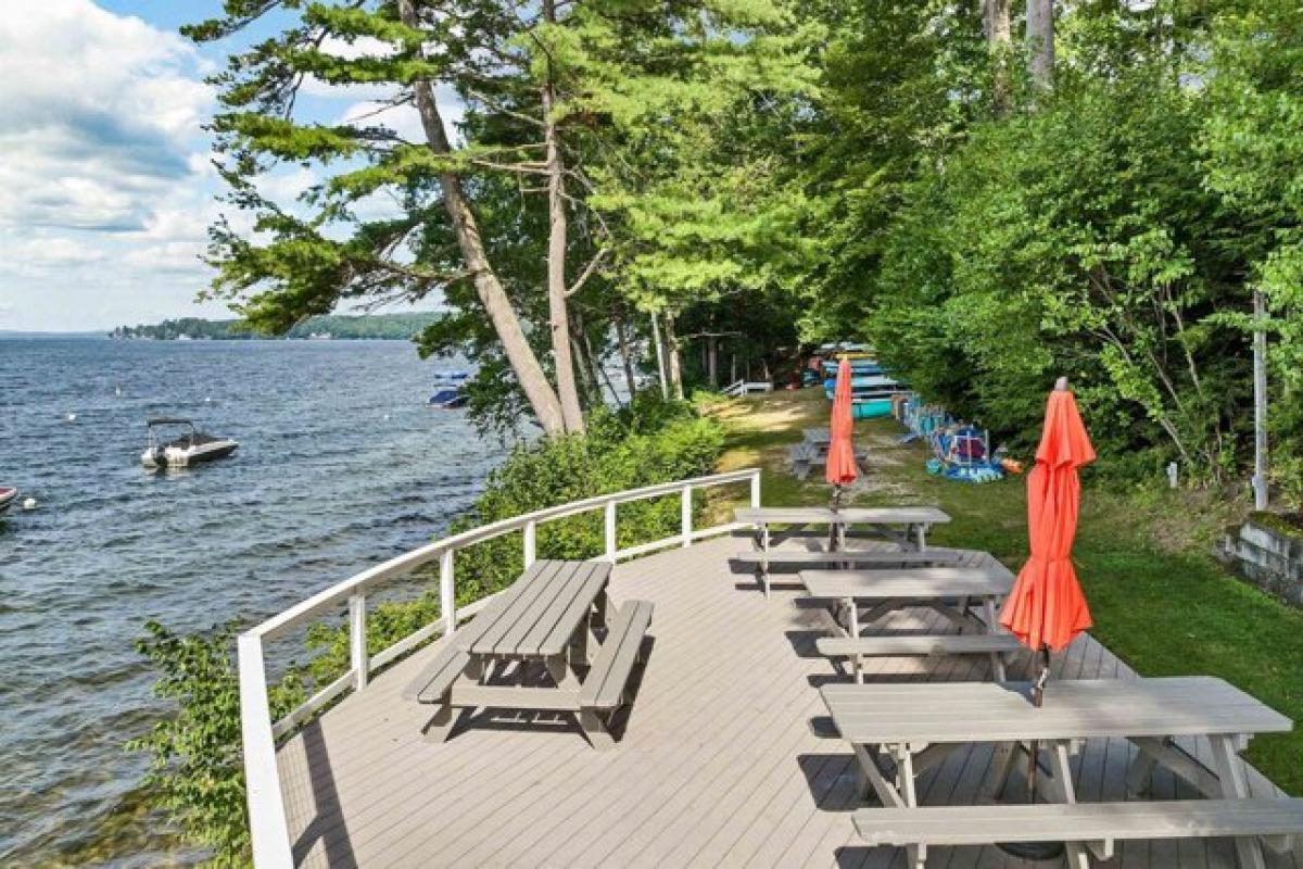 Picture of Home For Sale in Wolfeboro, New Hampshire, United States