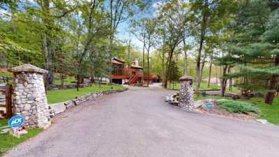 Home For Sale in Milford, Pennsylvania