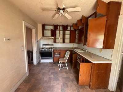 Home For Sale in Meeker, Oklahoma