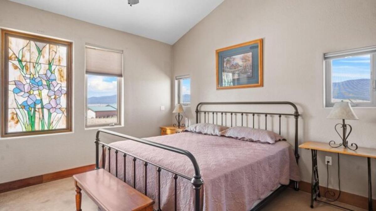 Picture of Home For Sale in Eagle Nest, New Mexico, United States