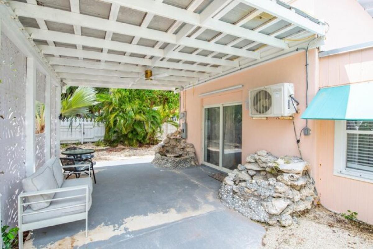 Picture of Home For Sale in Big Pine Key, Florida, United States