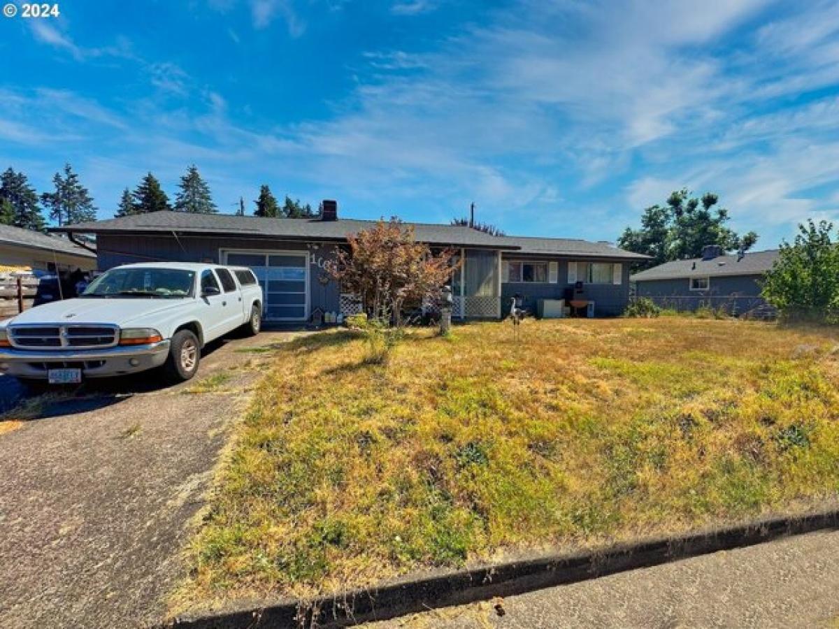 Picture of Home For Sale in Cottage Grove, Oregon, United States