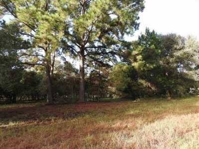 Residential Land For Sale in Hallettsville, Texas