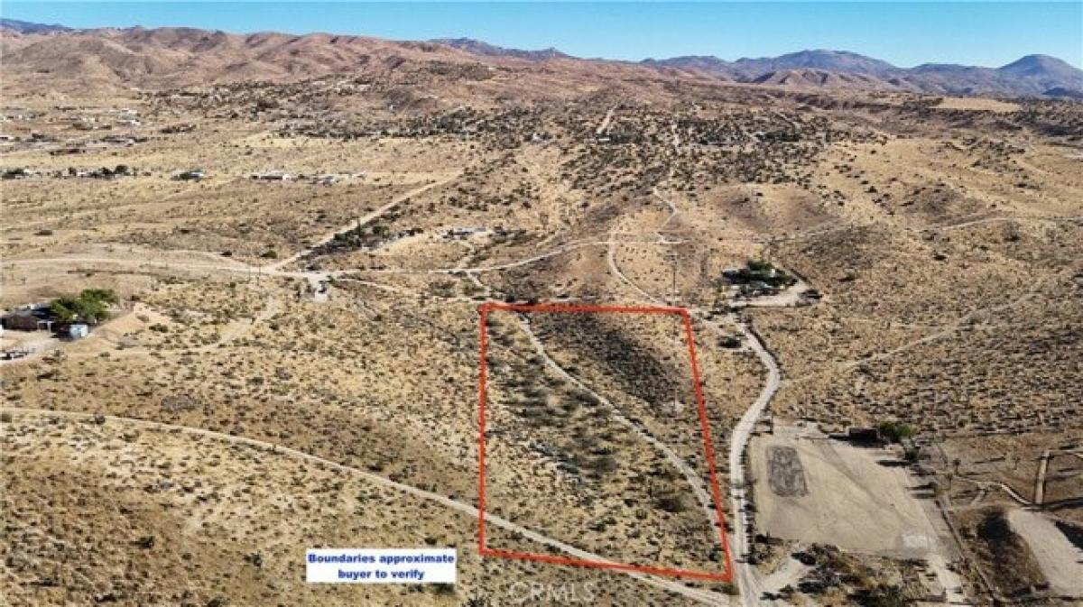 Picture of Residential Land For Sale in Apple Valley, California, United States