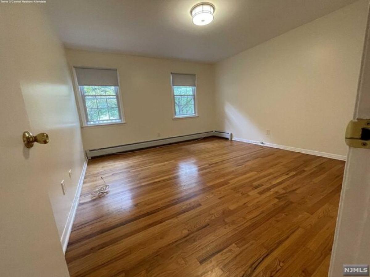 Picture of Home For Rent in Paramus, New Jersey, United States