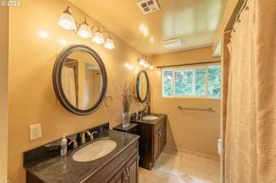 Home For Sale in North Bend, Oregon