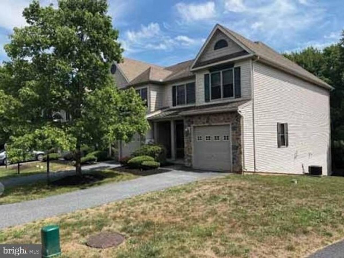 Picture of Home For Sale in Lewisberry, Pennsylvania, United States