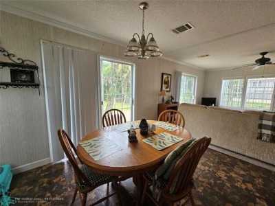 Home For Sale in Moore Haven, Florida