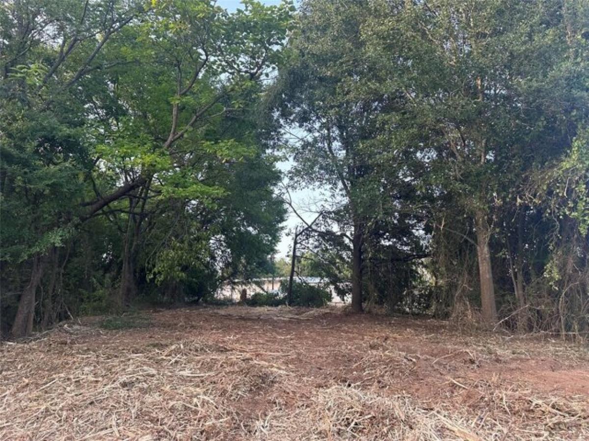 Picture of Residential Land For Sale in Tyler, Texas, United States