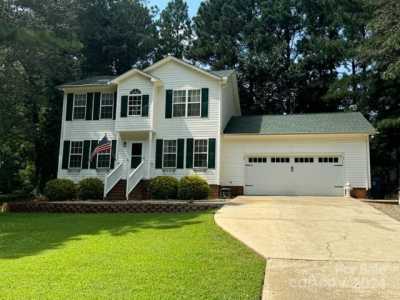 Home For Sale in Sherrills Ford, North Carolina