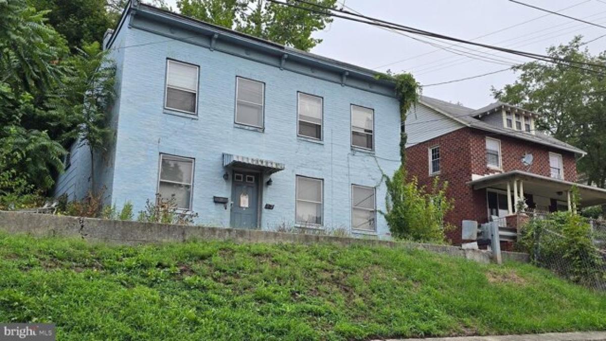 Picture of Home For Sale in Cumberland, Maryland, United States